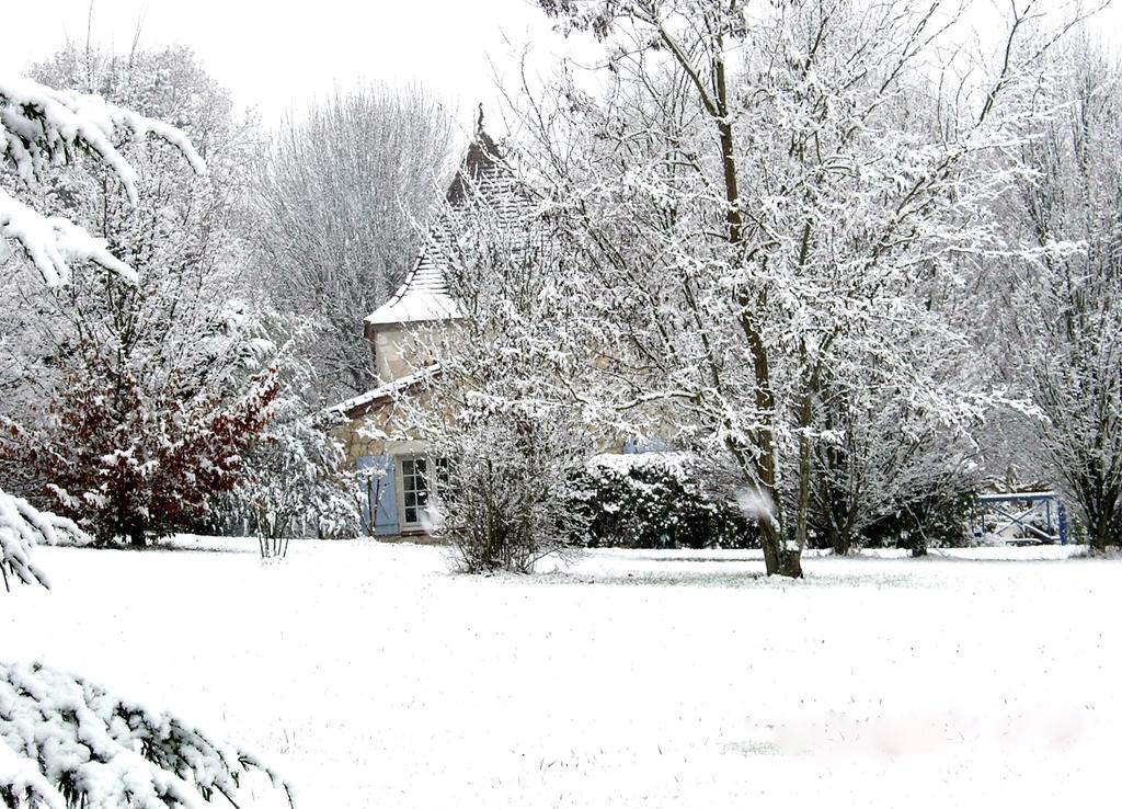 Le Colombier Bed & Breakfast Villeneuve-sur-Lot Exterior photo